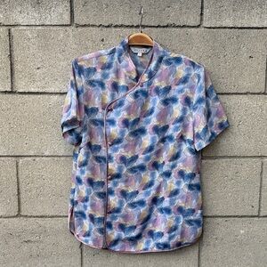 Vintage-Inspired Multicolor Floral Short-Sleeve Shirt